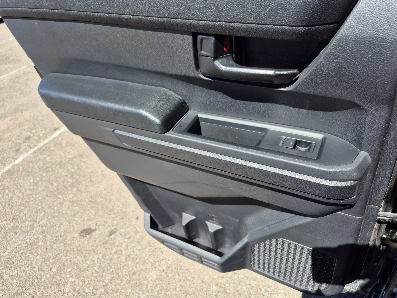 Certified 2025 Toyota Tacoma SR5 image 19