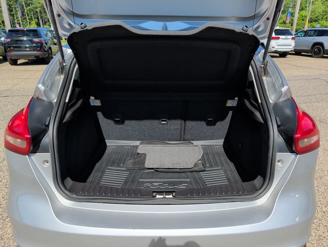 Used 2017 Ford Focus SE w/ Interior Protection Package FWD image 24
