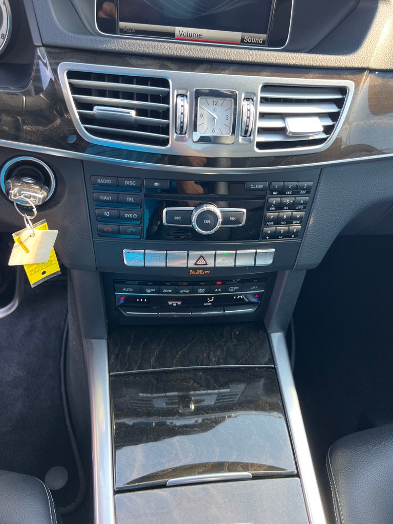 Used 2014 Mercedes-Benz E 350 Sedan image 31