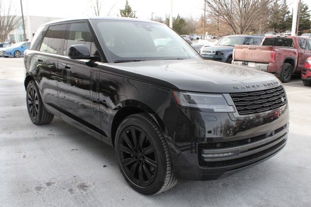 New 2026 Land Rover Range Rover SE image 9