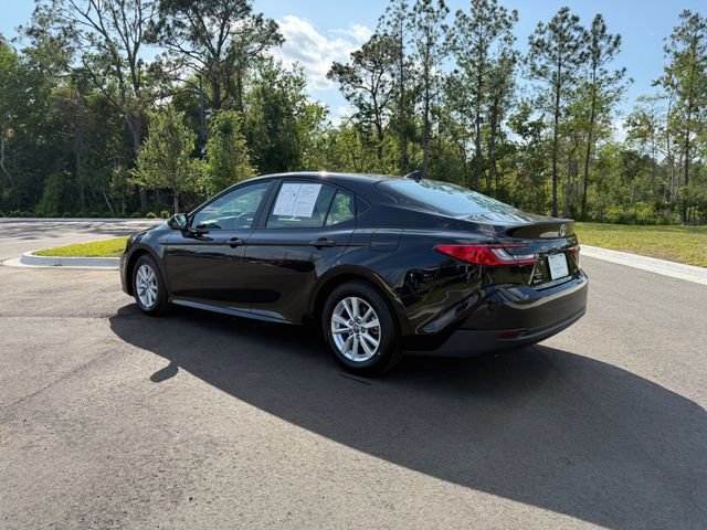 Used 2026 Toyota Camry LE FWD image 3