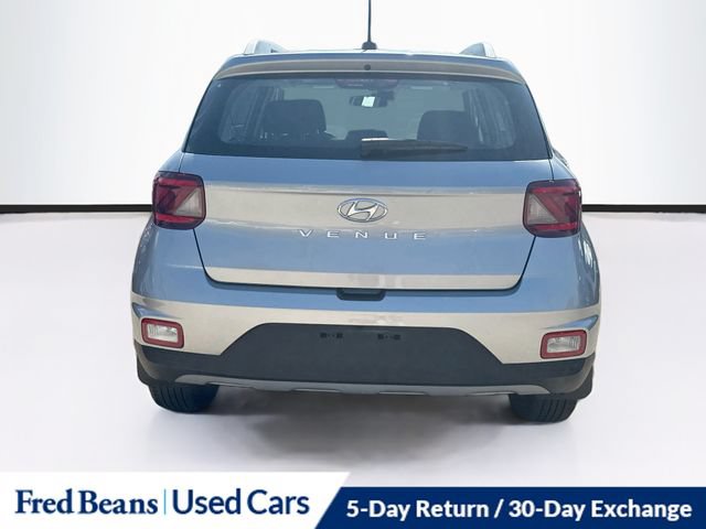 Used 2024 Hyundai Venue SEL FWD image 7