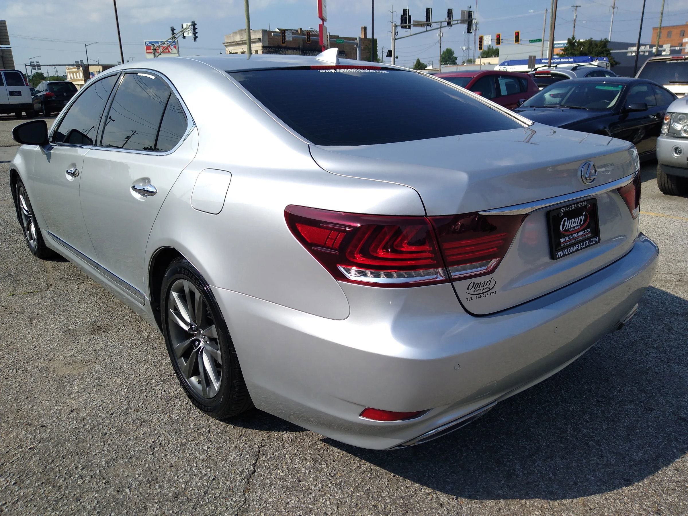 Used 2014 Lexus LS 460 AWD w/ Comfort Package image 8