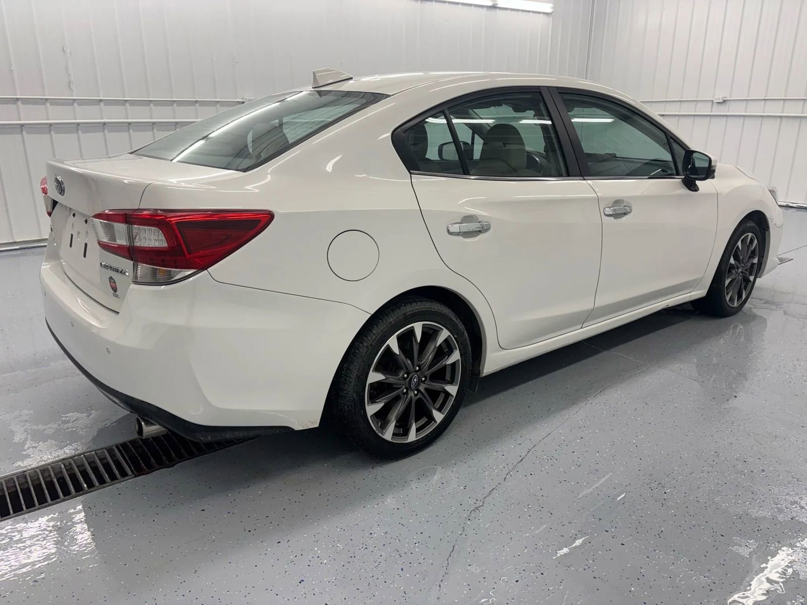 Used 2021 Subaru Impreza 2.0i Limited image 6