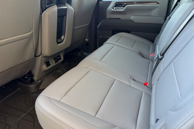 New 2026 Chevrolet Silverado 1500 LT w/ Leather Package AWD/4WD image 19