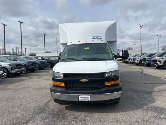 New 2026 Chevrolet Express 4500 w/ Power Convenience Package RWD image 8