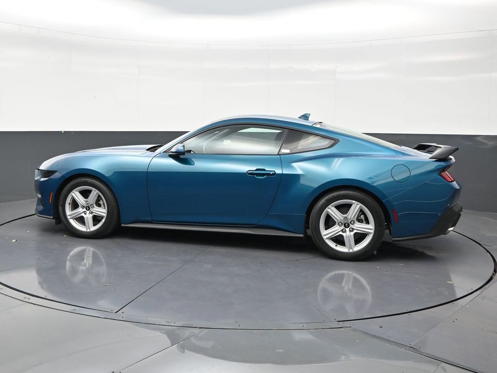 Used 2026 Ford Mustang Coupe RWD image 2