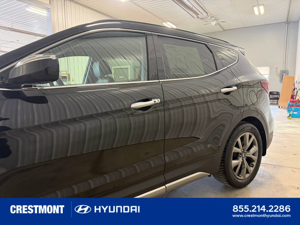 Used 2017 Hyundai Santa Fe Sport 2.0T AWD/4WD image 9