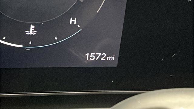 Used 2025 Hyundai Tucson Limited image 31