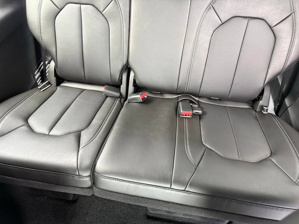 New 2027 Chrysler Pacifica Select FWD image 32