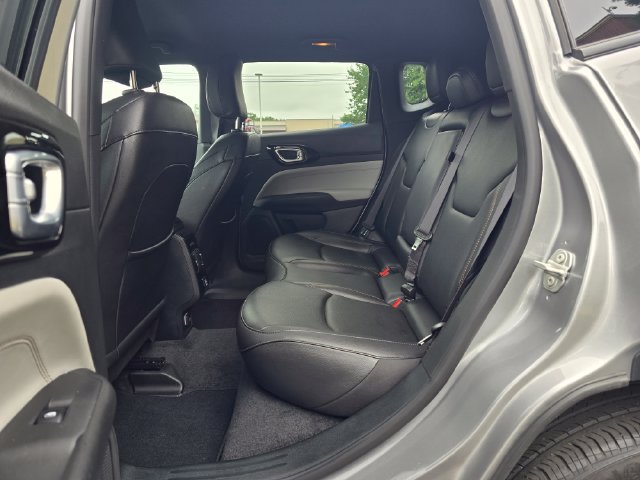 Used 2024 Jeep Compass Limited AWD/4WD image 14