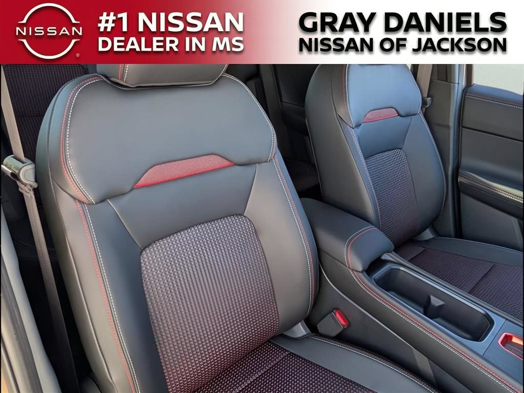 New 2026 Nissan Kicks SR w/ Cold Weather Package FWD image 21