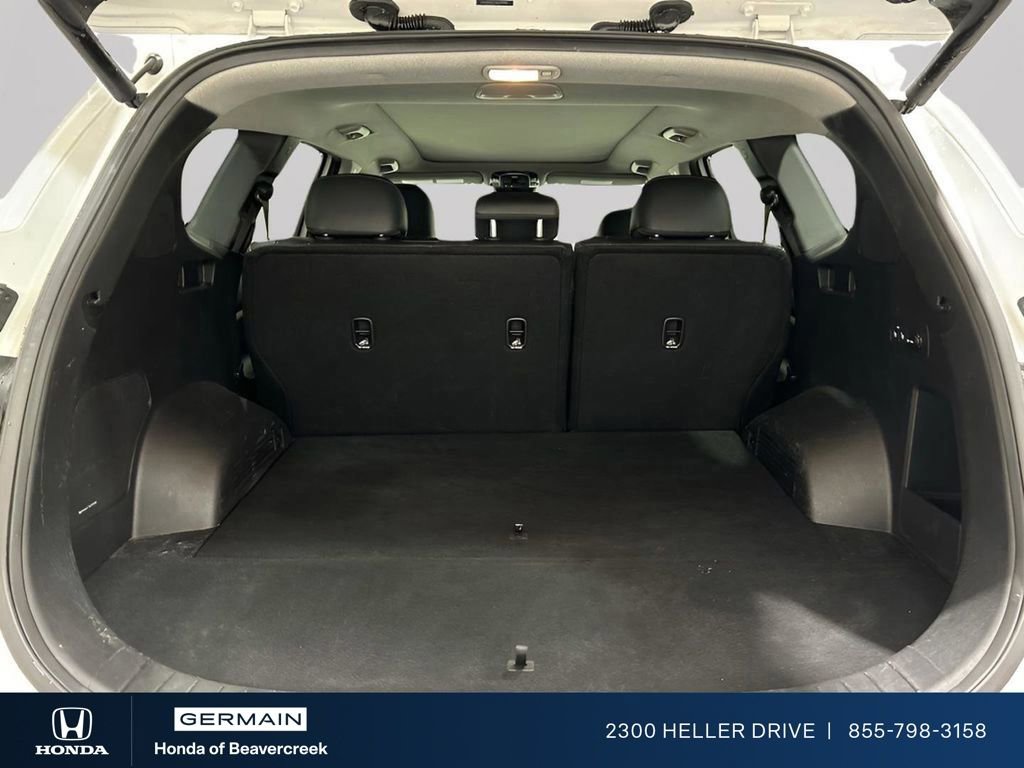 Used 2022 Hyundai Santa Fe Limited FWD image 9