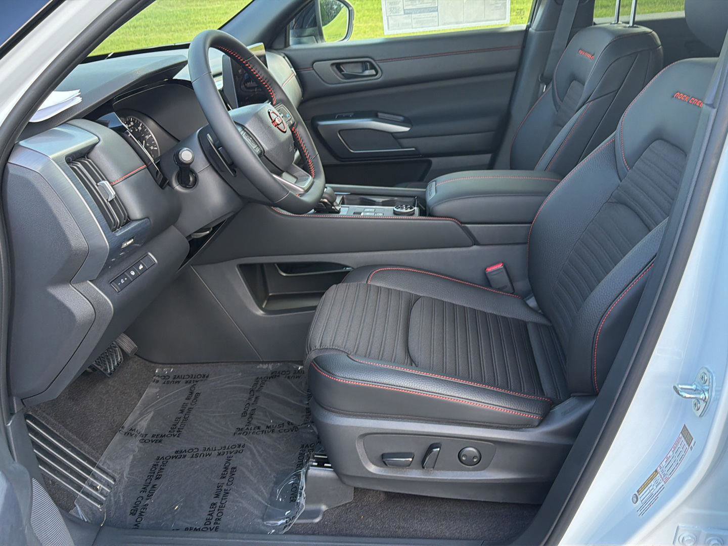 New 2026 Nissan Pathfinder Rock Creek AWD/4WD image 10