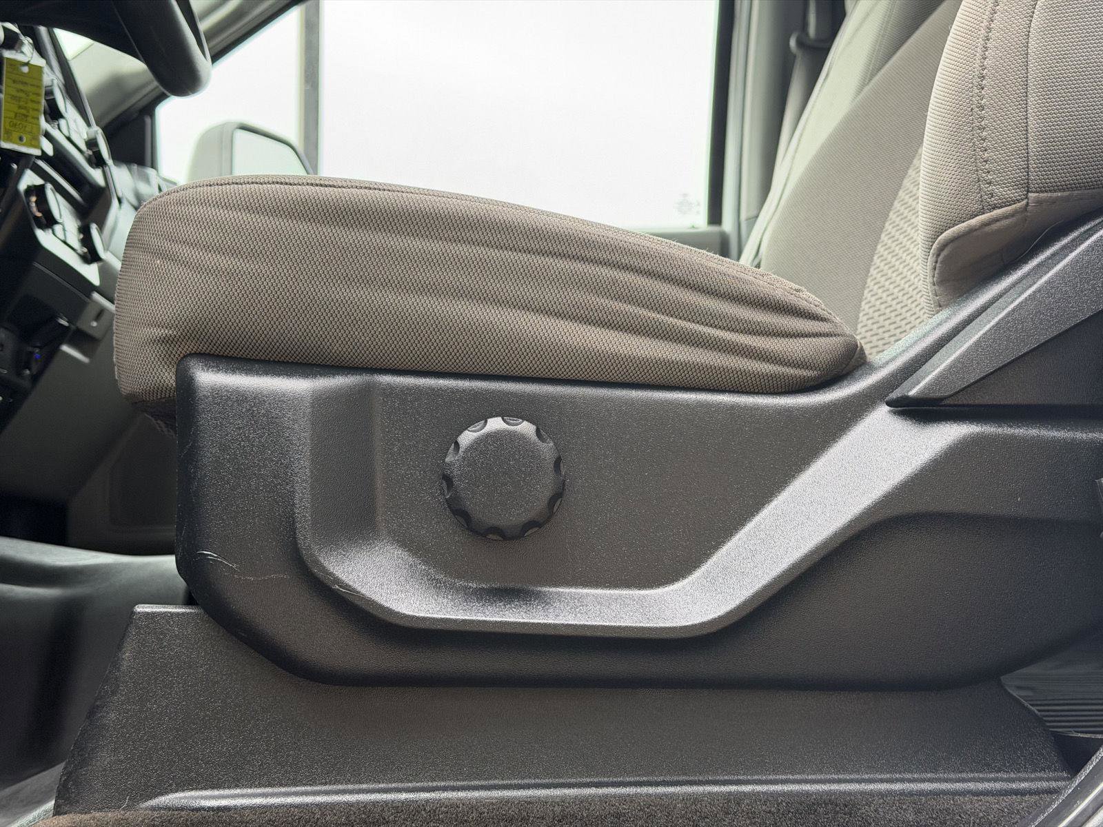 Used 2018 Ford F350 XLT image 33