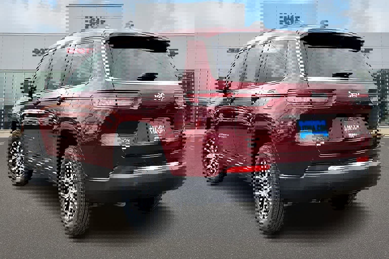 New 2025 Jeep Grand Cherokee L Limited w/ Luxury Tech Group II image 4