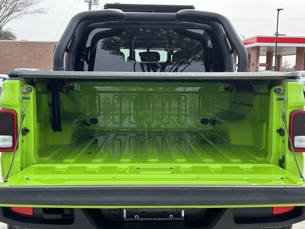 Certified 2021 Jeep Gladiator Willys image 9