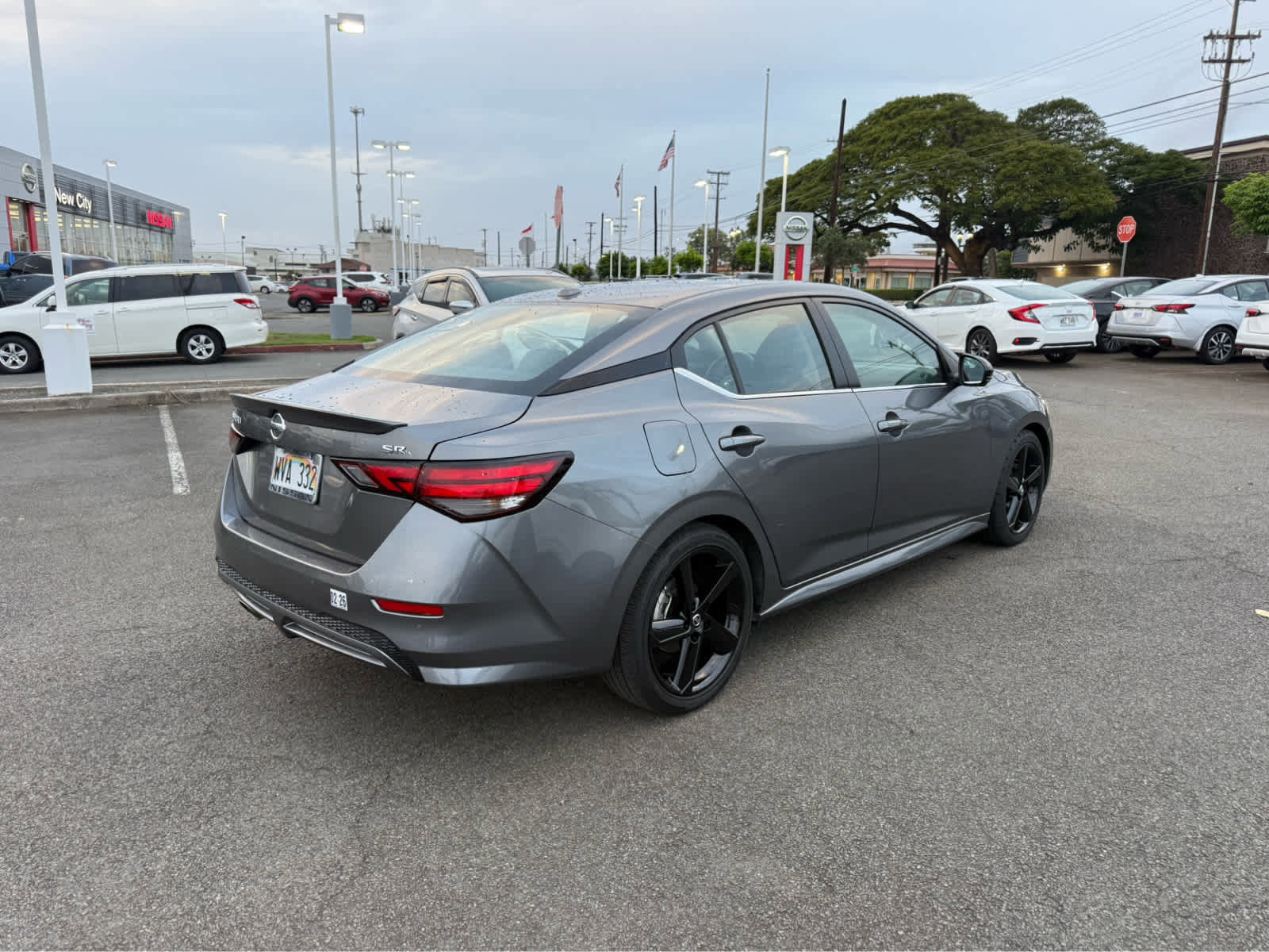 Used 2022 Nissan Sentra SR w/ SR Premium Package image 3