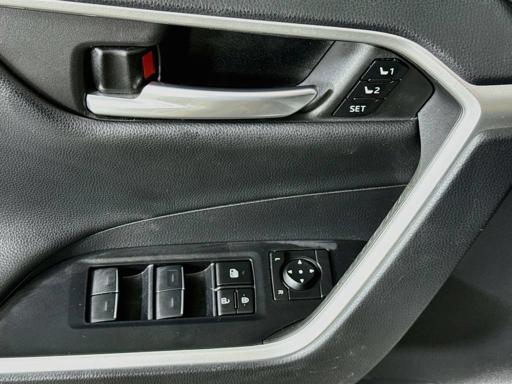 Certified 2023 Toyota RAV4 XSE AWD/4WD image 25
