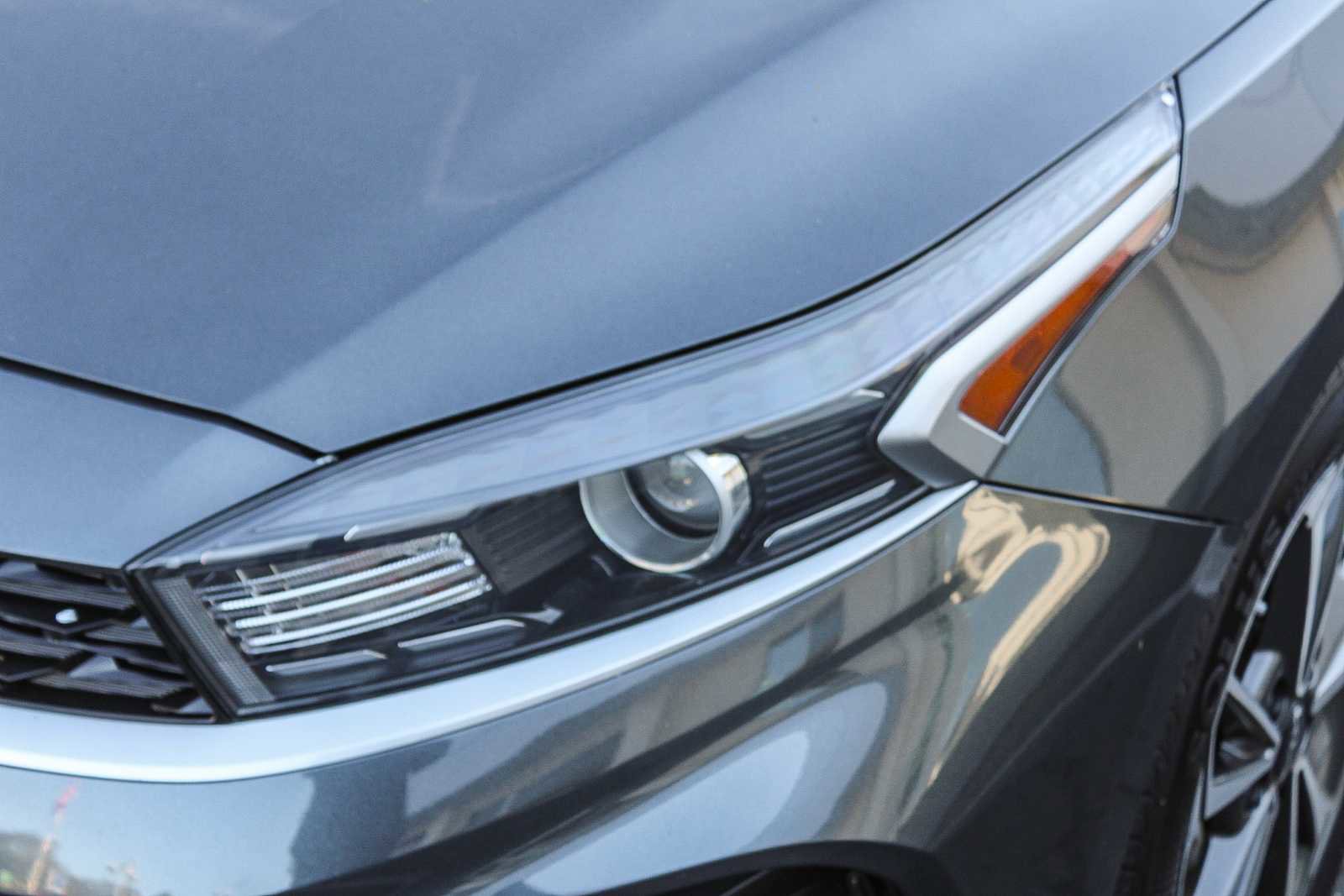 Used 2023 Kia Forte LXS w/ LXS Technology Package image 8