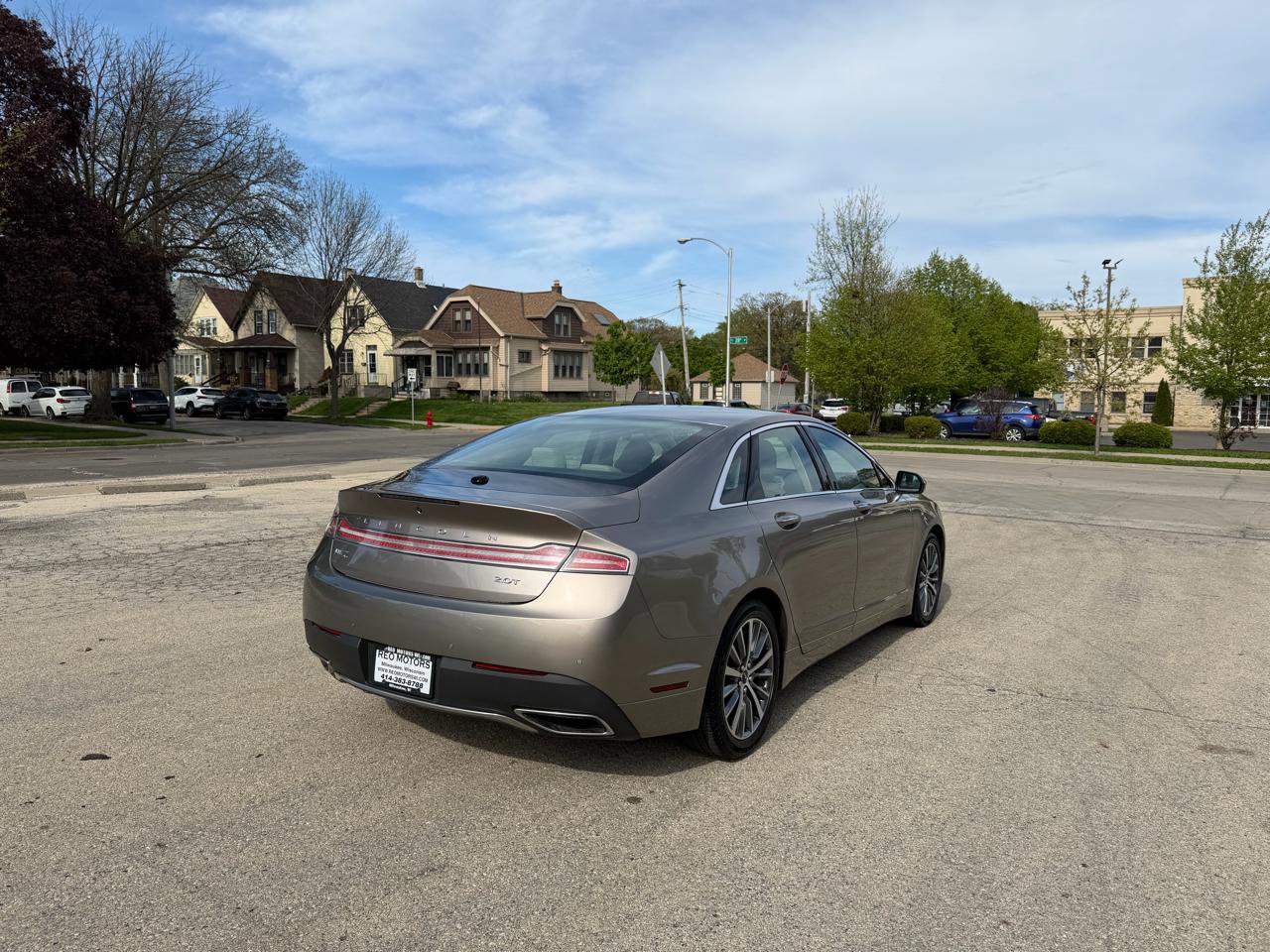 Used 2020 Lincoln MKZ FWD image 7