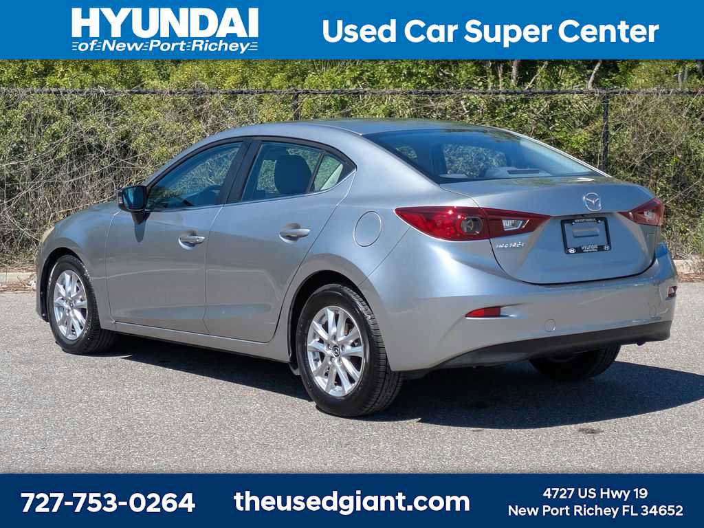 Used 2016 MAZDA MAZDA3 i Sport w/ Preferred Equipment Package image 3