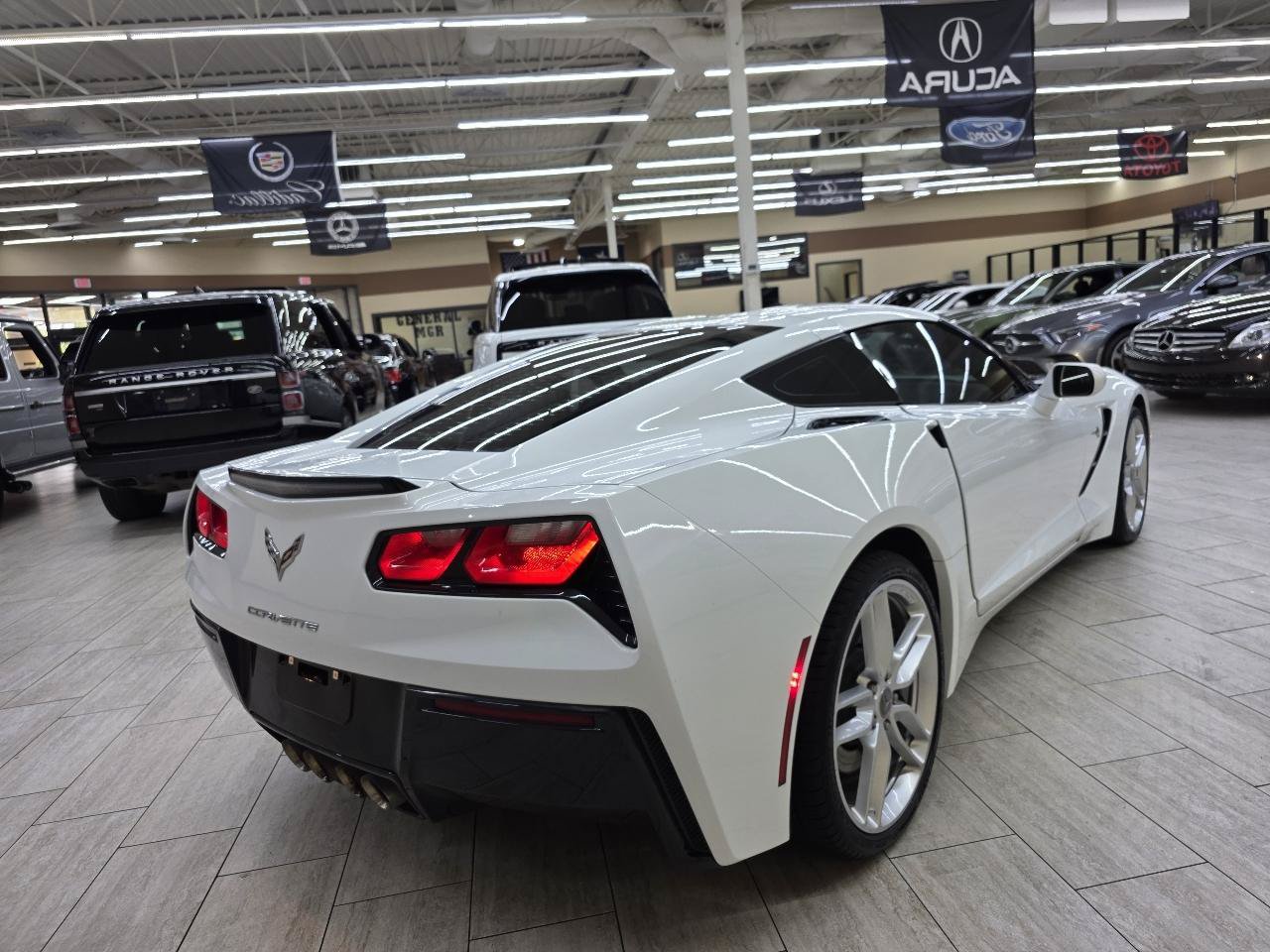 Used 2019 Chevrolet Corvette Stingray Coupe w/ Battery Protection Package RWD image 8