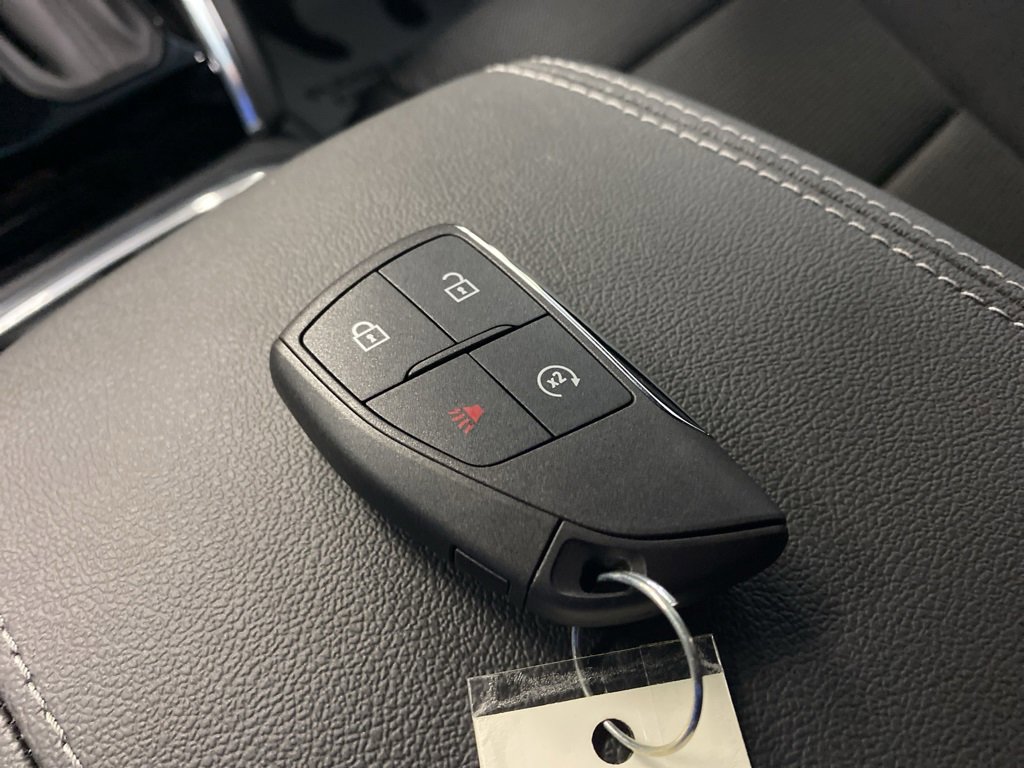 New 2025 GMC Canyon Elevation w/ Convenience Package image 37