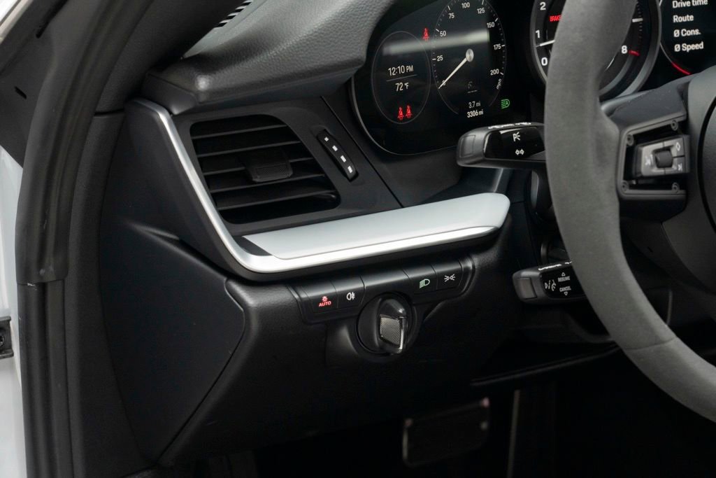 Used 2024 Porsche 911 Targa 4S w/ Premium Package image 25