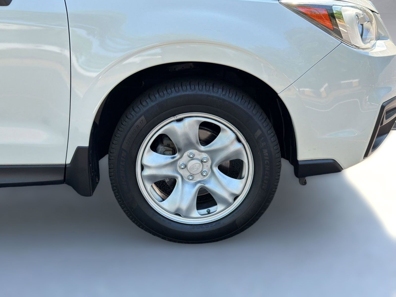 Used 2018 Subaru Forester 2.5i AWD/4WD image 12