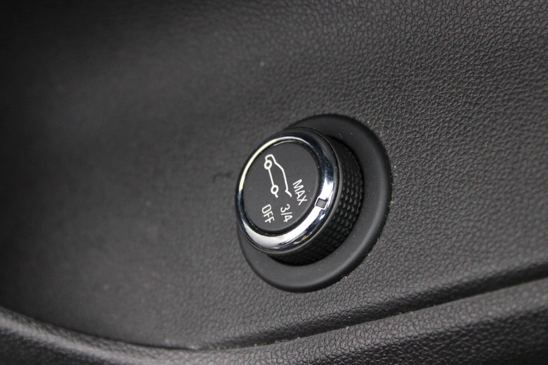 Used 2020 Chevrolet Blazer RS FWD image 13