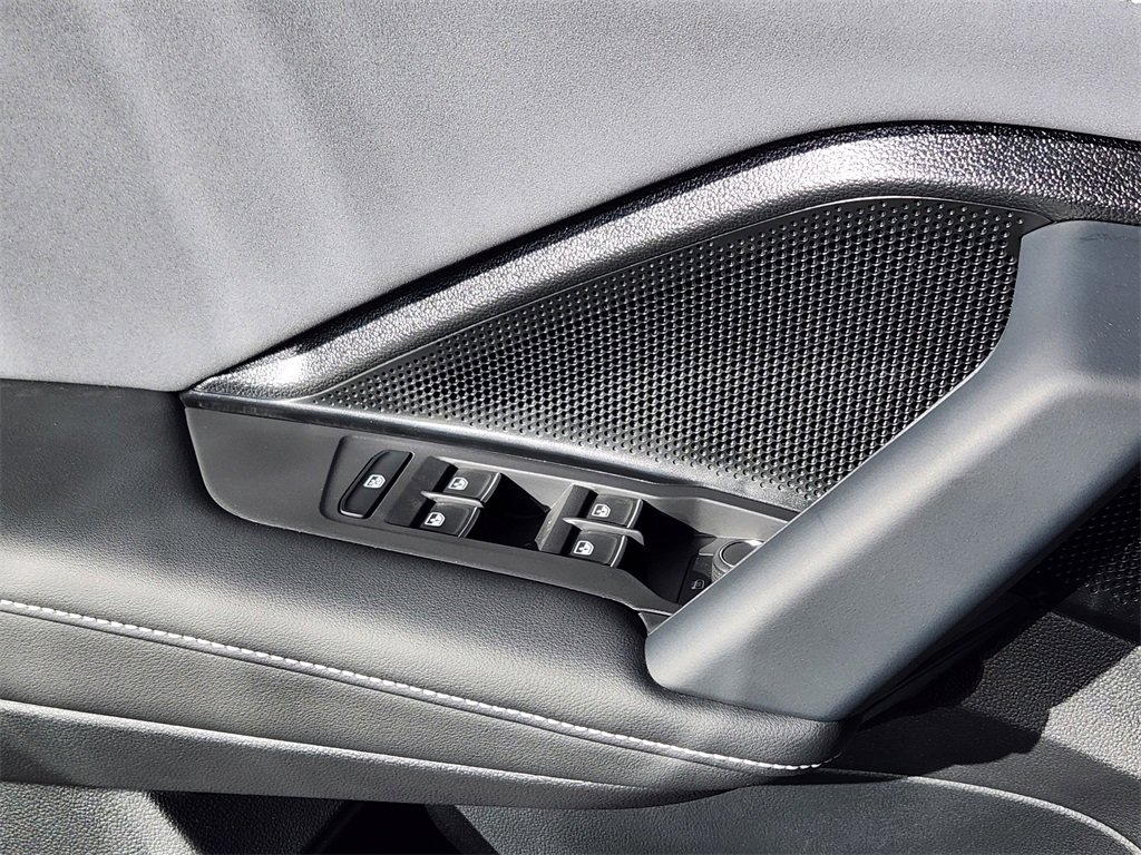 New 2026 Volkswagen Tiguan SE image 4