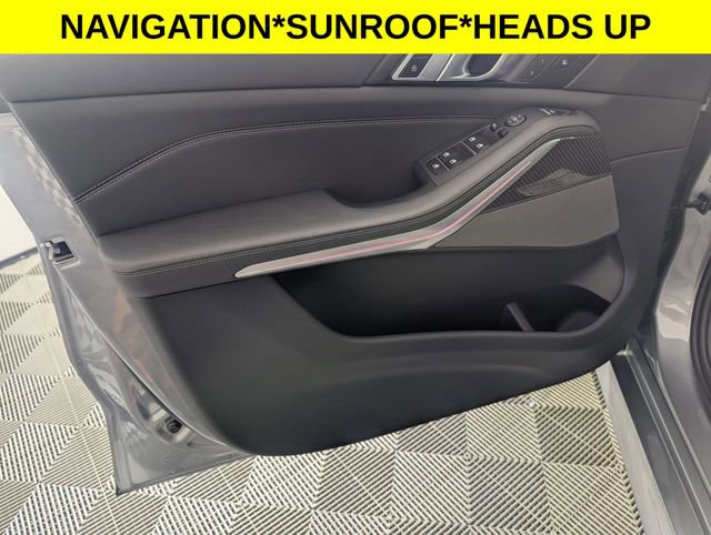 Used 2025 BMW X5 M60i image 10