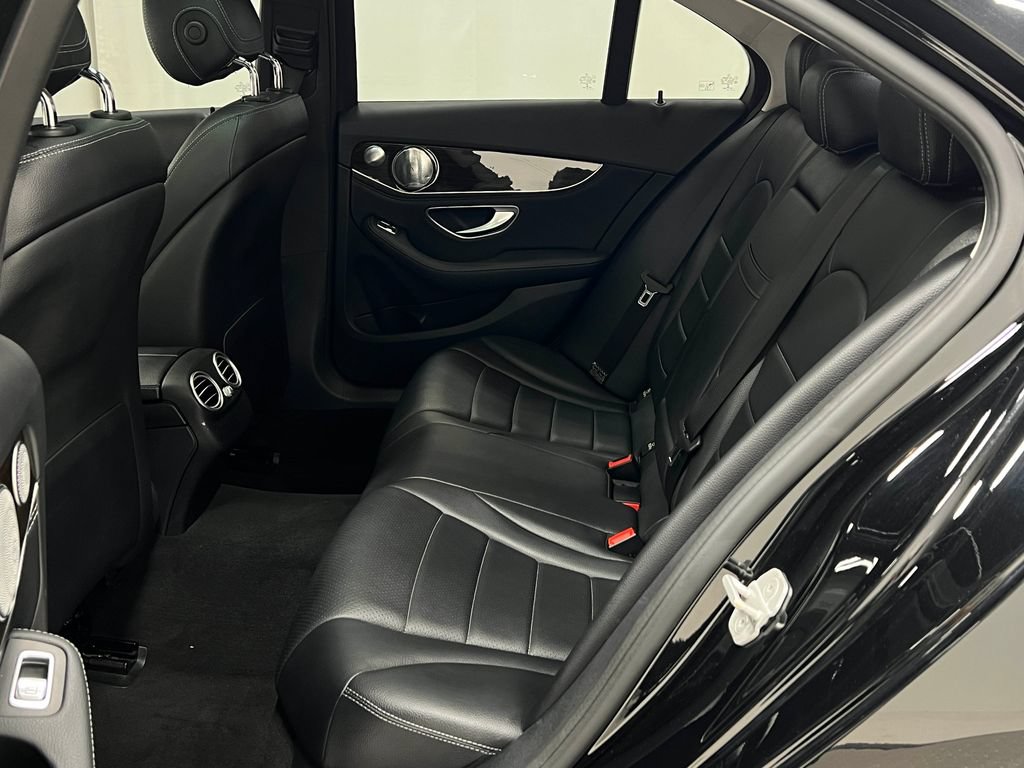 Used 2015 Mercedes-Benz C 300 4MATIC Sedan image 30