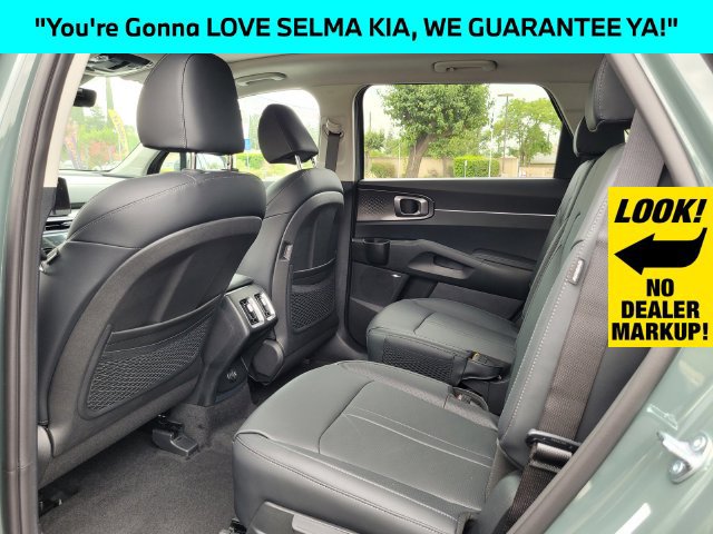New 2026 Kia Sorento EX w/ EX Premium Package FWD image 6