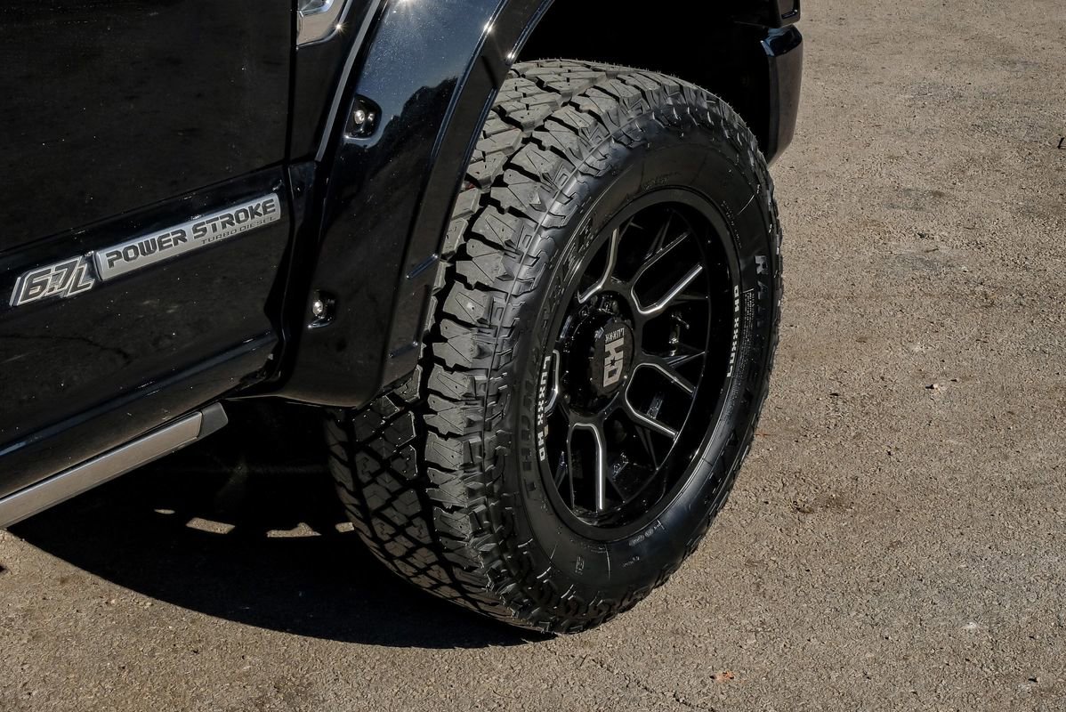 Used 2020 Ford F250 Platinum w/ FX4 Off-Road Package image 62