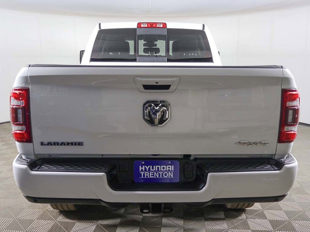 Used 2024 RAM 2500 Laramie image 12