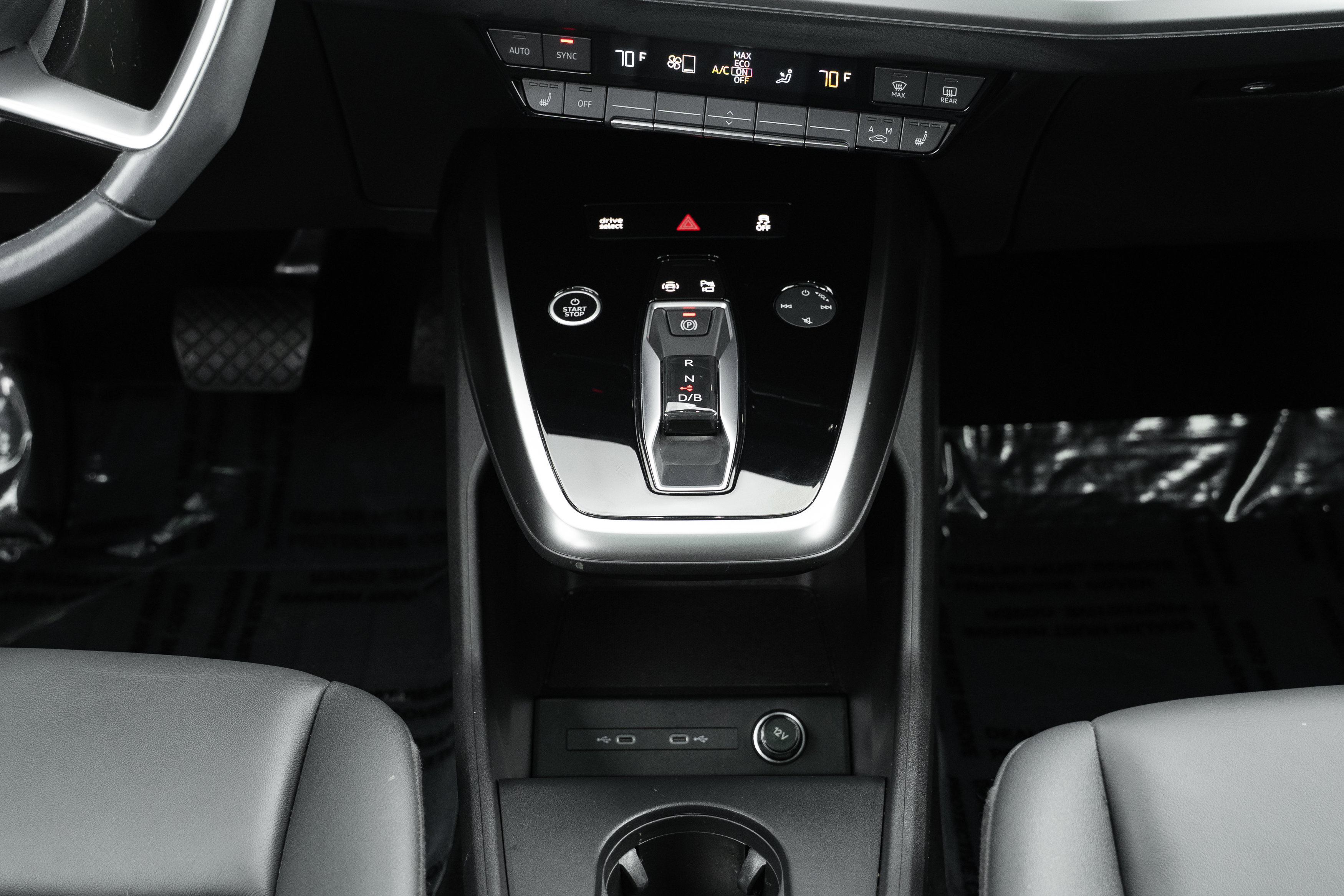 Certified 2023 Audi Q4 e-tron Prestige image 19