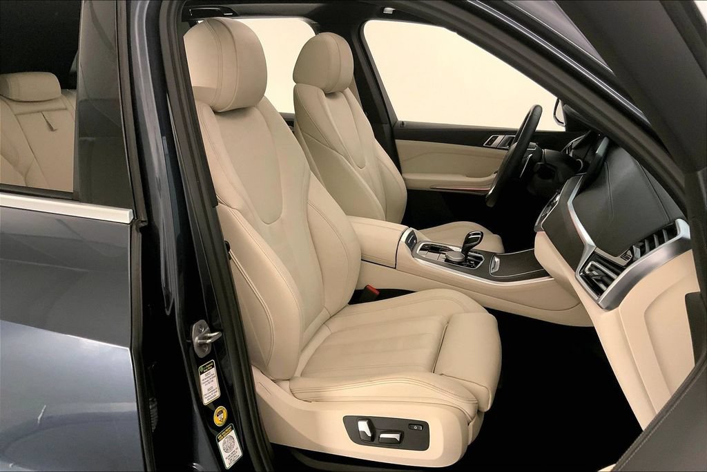 Used 2022 BMW X5 xDrive40i AWD/4WD image 6