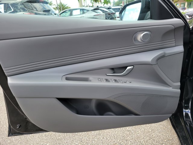 New 2026 Hyundai Elantra Sport FWD image 11