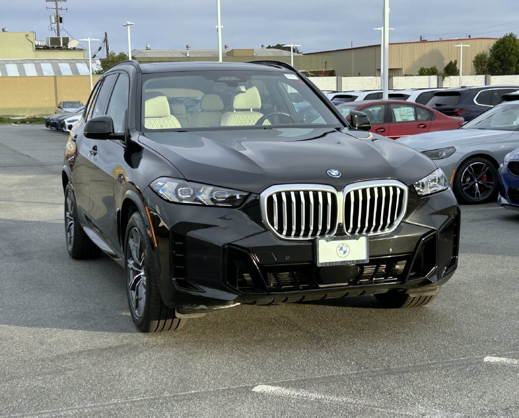Used 2024 BMW X5 xDrive50e w/ Executive Package AWD/4WD image 7