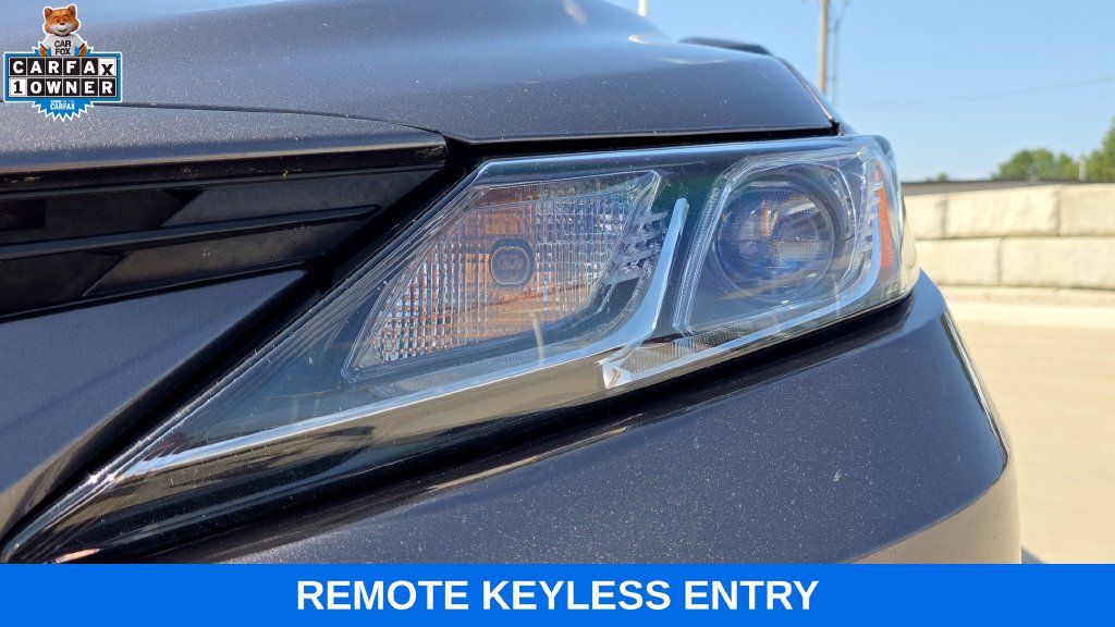 Used 2021 Toyota Camry LE w/ Convenience Package FWD image 9