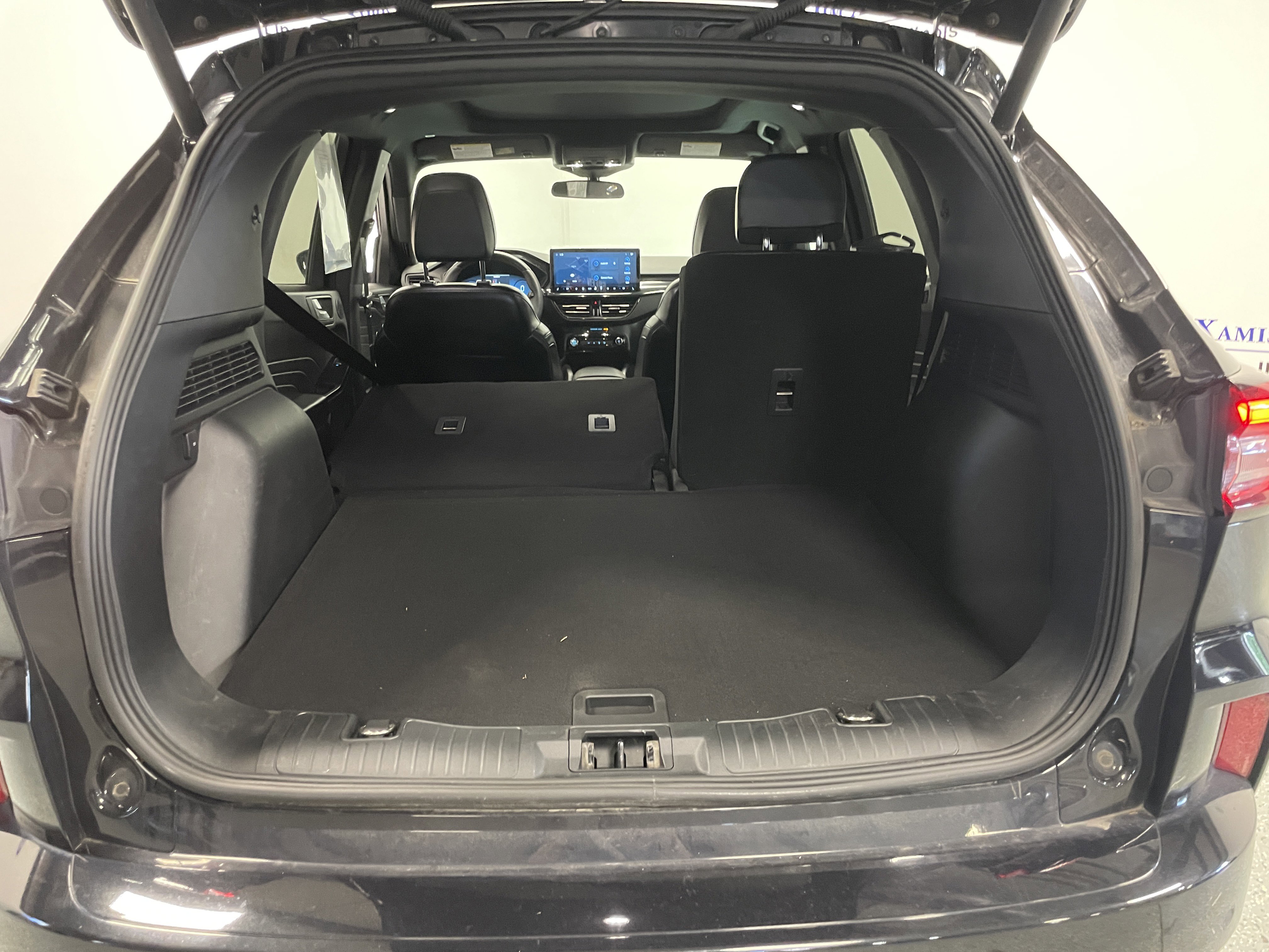 Used 2023 Ford Escape ST-Line Select w/ Tech Pack #2 image 28