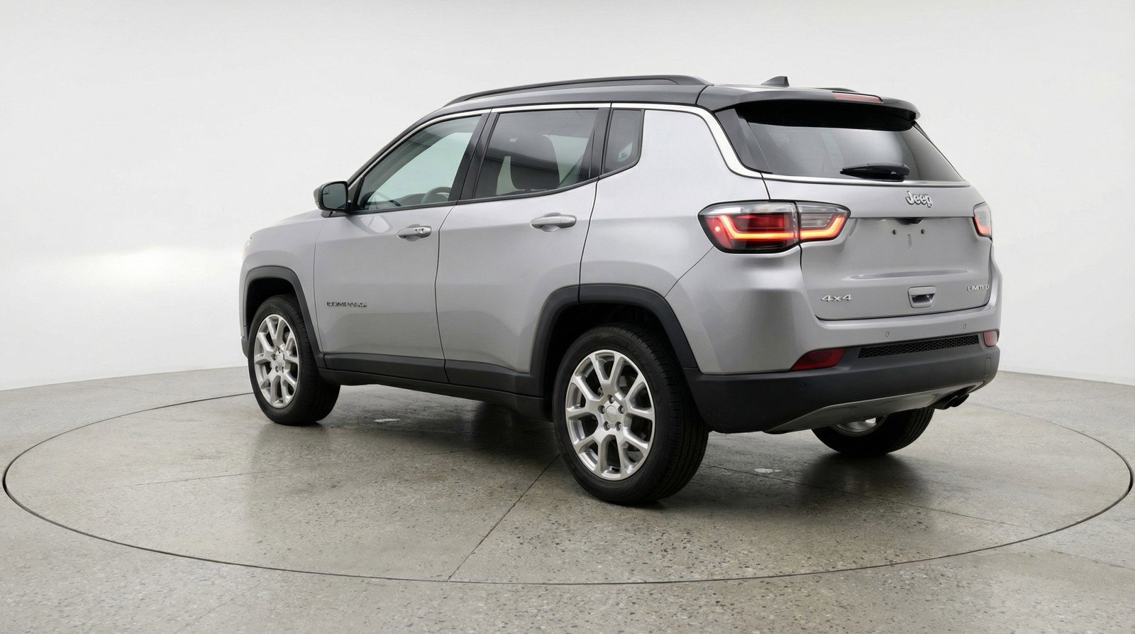 Used 2025 Jeep Compass Limited AWD/4WD image 6