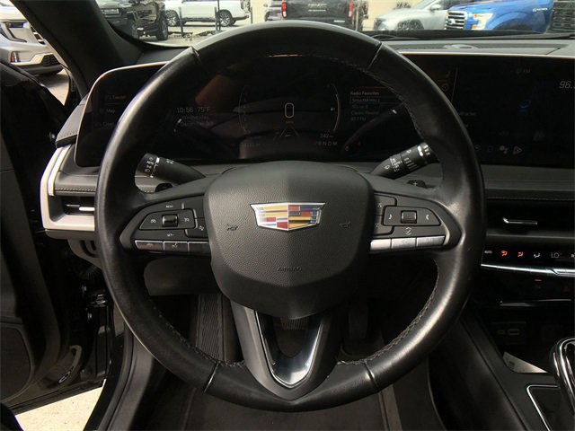 Certified 2024 Cadillac XT4 Premium Luxury image 4