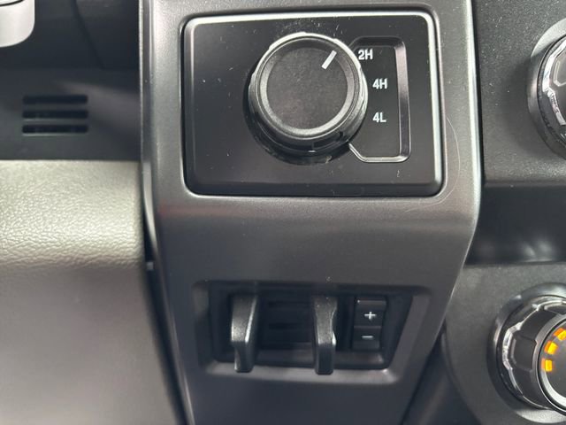 Used 2022 Ford F550 4x4 Regular Cab Super Duty image 21