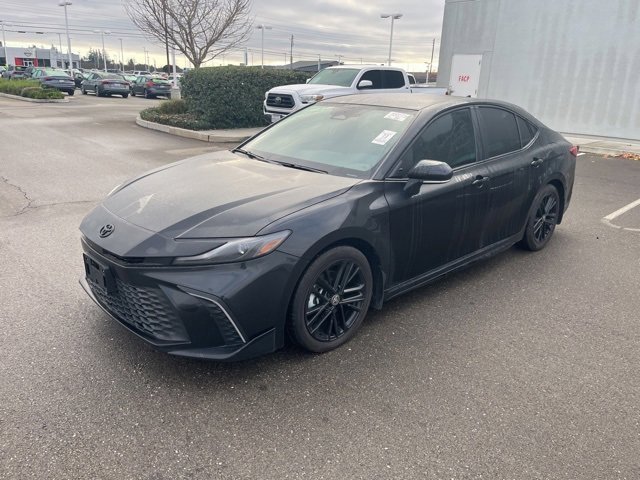 Used 2025 Toyota Camry SE