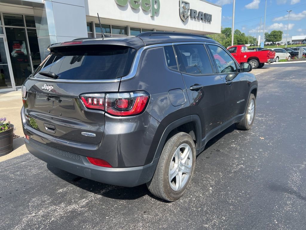 Certified 2023 Jeep Compass Latitude AWD/4WD image 3