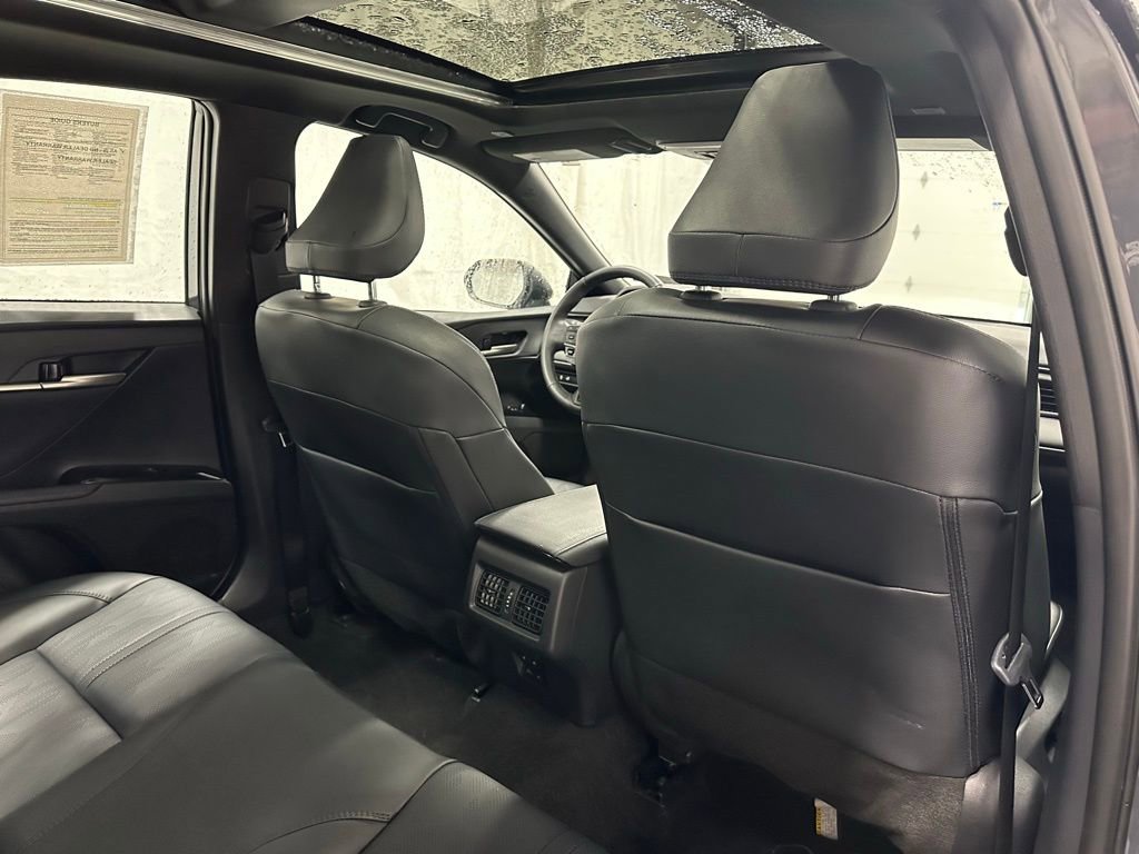 Used 2025 Toyota Camry XSE image 58