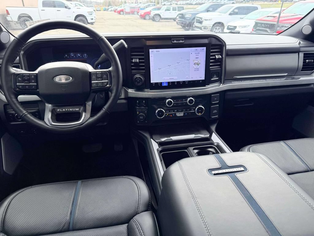 Used 2025 Ford F250 Platinum AWD/4WD image 3